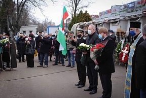 О возложении по случаю 121-й годовщины со дня гибели кап. П.Воеводы О возложении по случаю 121-й годовщины со дня гибели кап. П.Воеводы