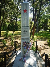О возложениях к памятникам Г.П.Красюку и 8-му Приморскому полку О возложениях к памятникам Г.П.Красюку и 8-му Приморскому полку